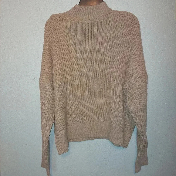 HYFVE That Look Pointelle Knit Tan Sweater Size Medium - Picture 2 of 6
